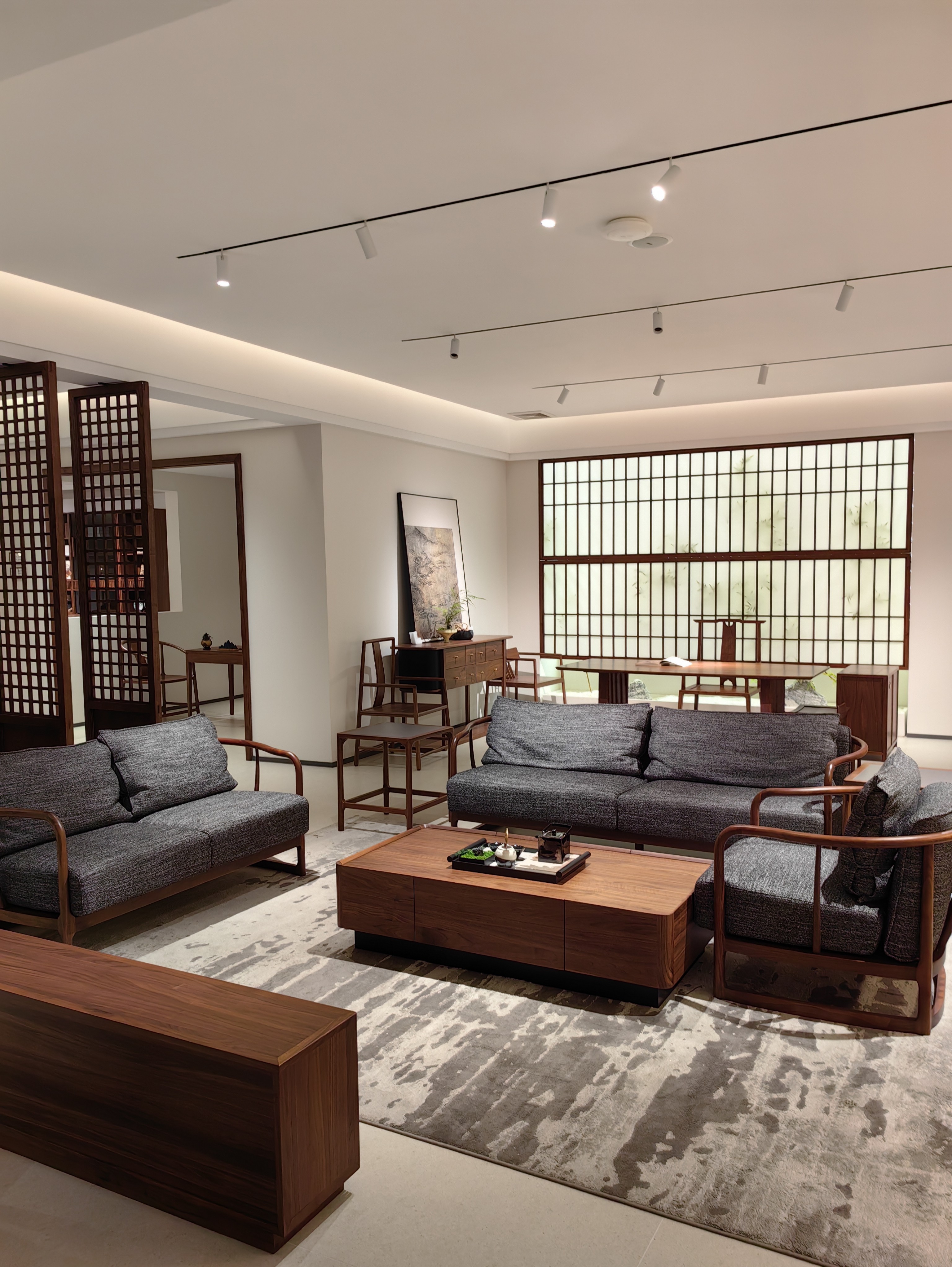 Walnut Frame Sofa 8101, product view
