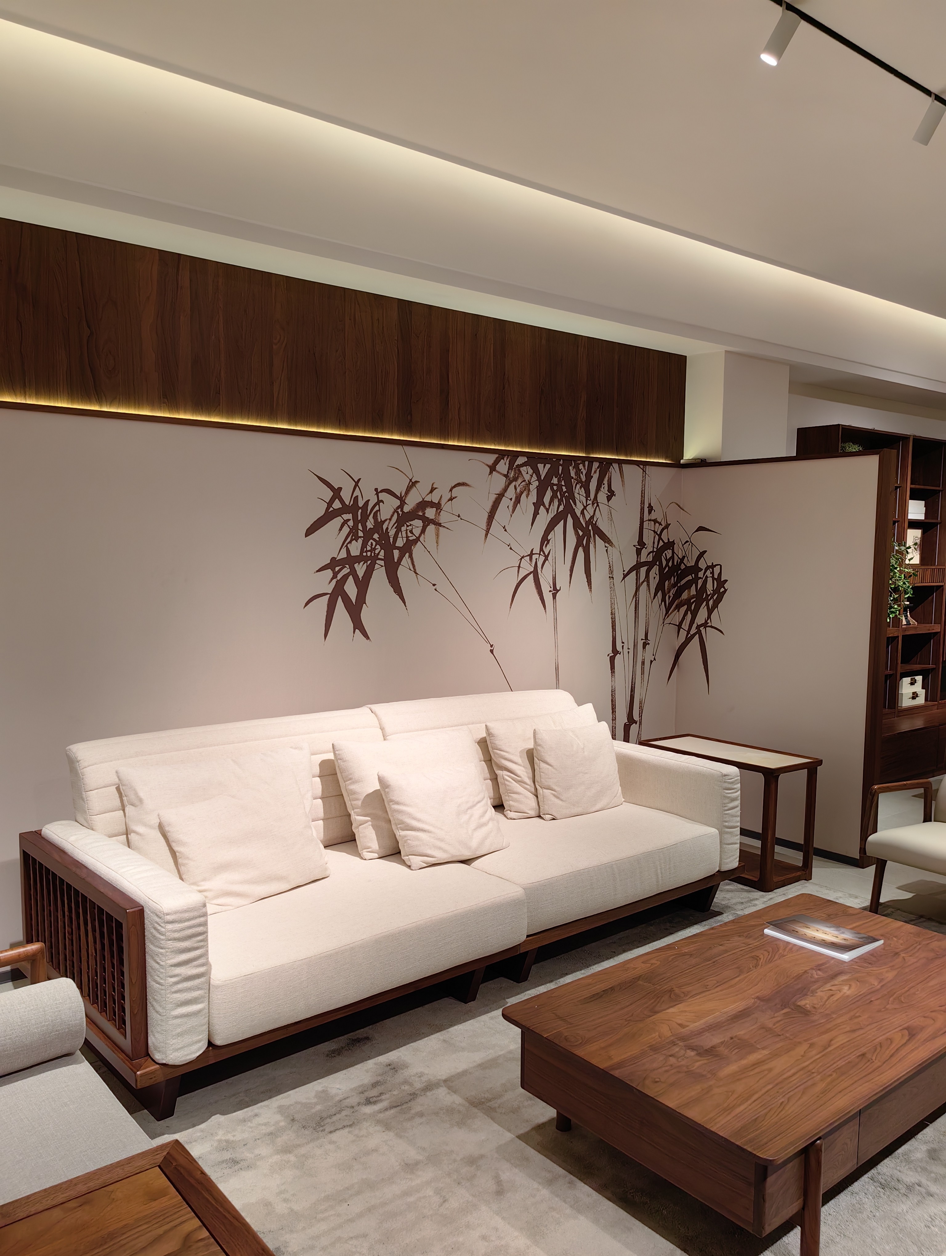 Upholstered Lounge Sofa 8106, product view